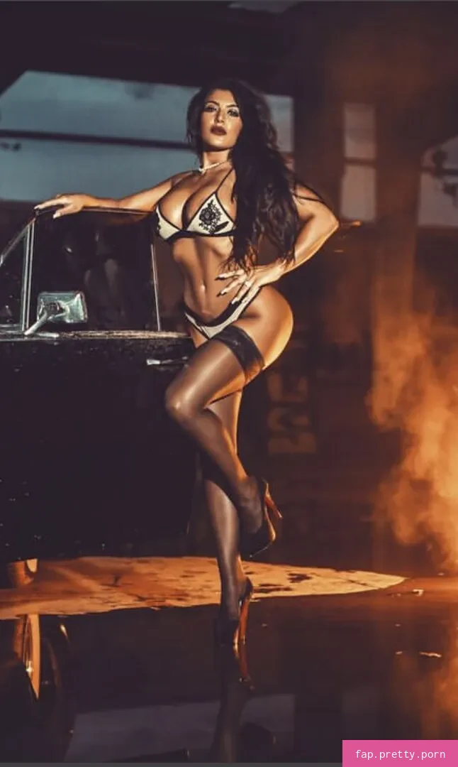 Nikki Waka - Photo #35