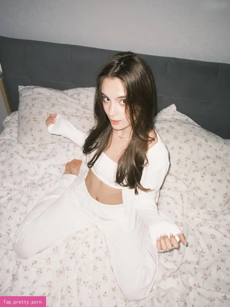 Nad_y_u_sha | Nadia Pavlova - Photo #01