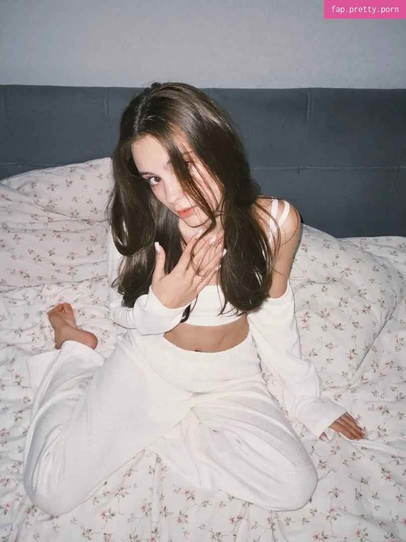Nad_y_u_sha | Nadia Pavlova - Photo #02