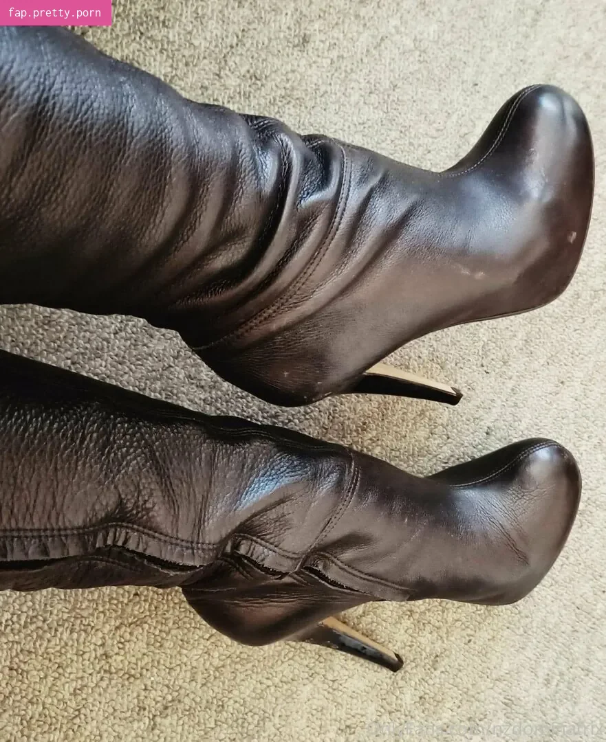 nzdominatrix - Photo #02