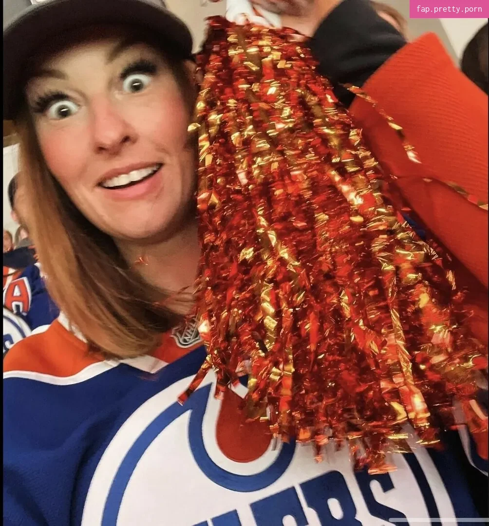 oilersgirl_2024_ - Photo #03