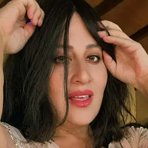 official_antonellakahllo