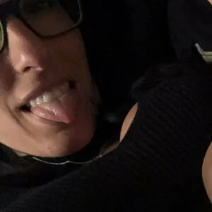 officialdavafoxx