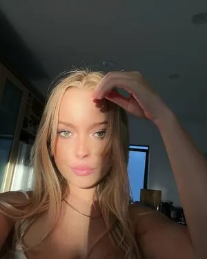 Olivia Hollands