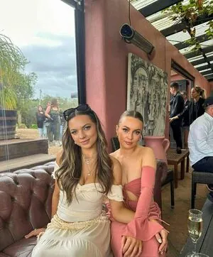 Olivia Hollands