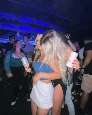Olivia Hollands