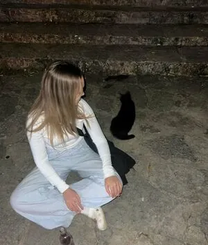 Olivia Hollands