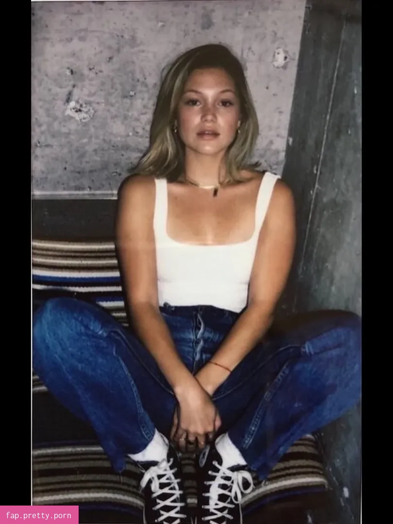 Olivia Holt - Photo #03