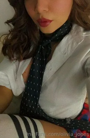 olivia_jones2