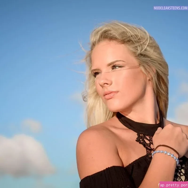 oliviaabonn - Photo #32