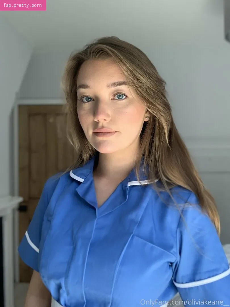 oliviakeane__ - Photo #05