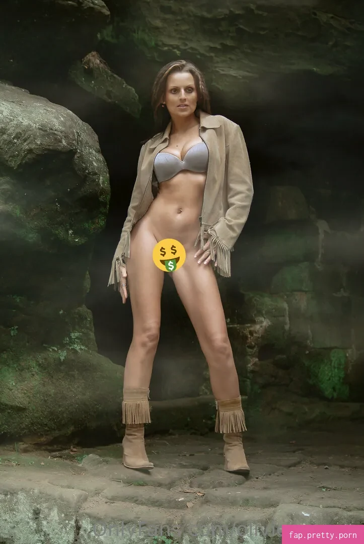 oliviezizkova - Photo #50