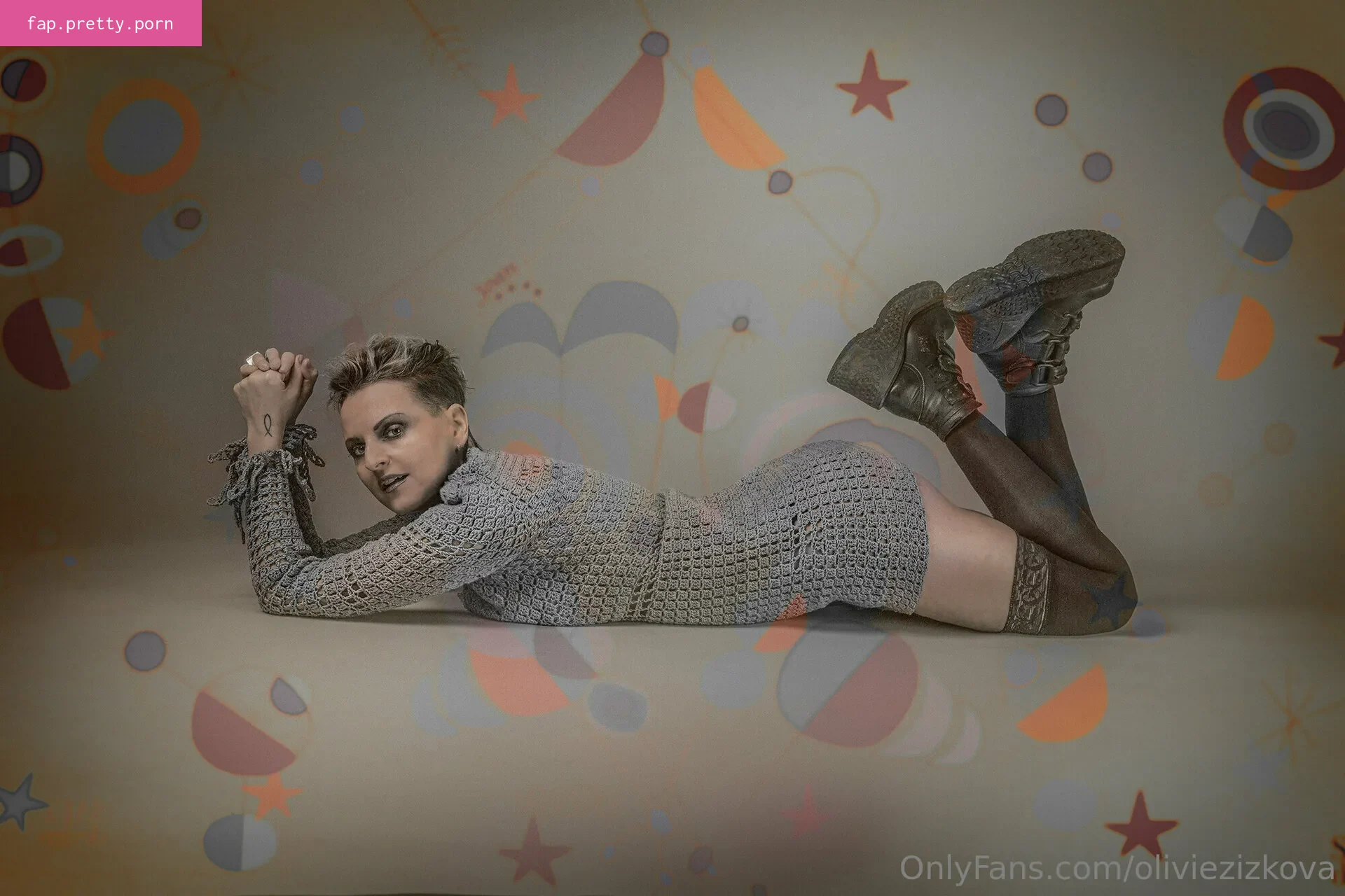 oliviezizkova - Photo #57