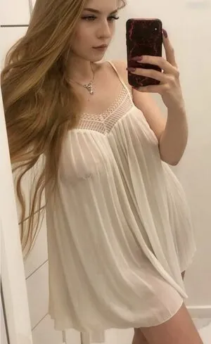 Oksana Neveselaya