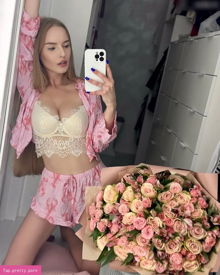 Oksana Neveselaya - Photo #14