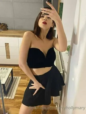 onlyhollymary
