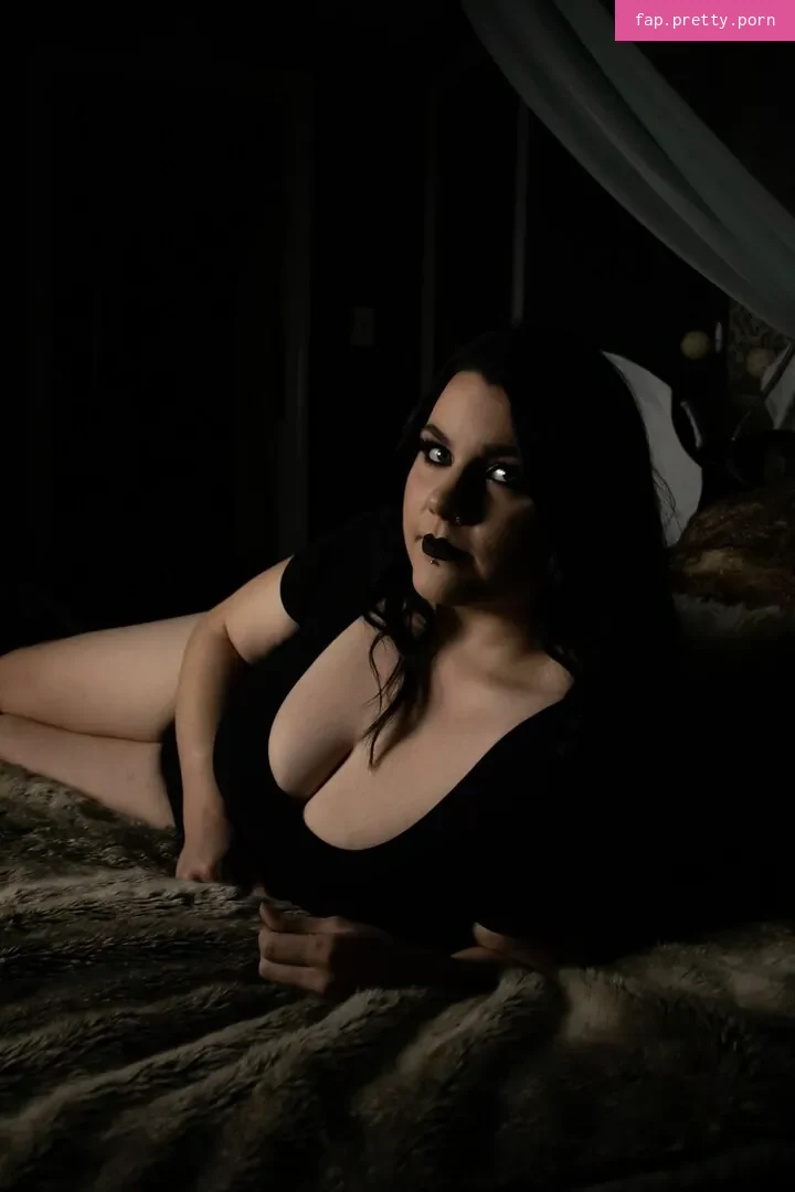 OpalCurves - Photo #09
