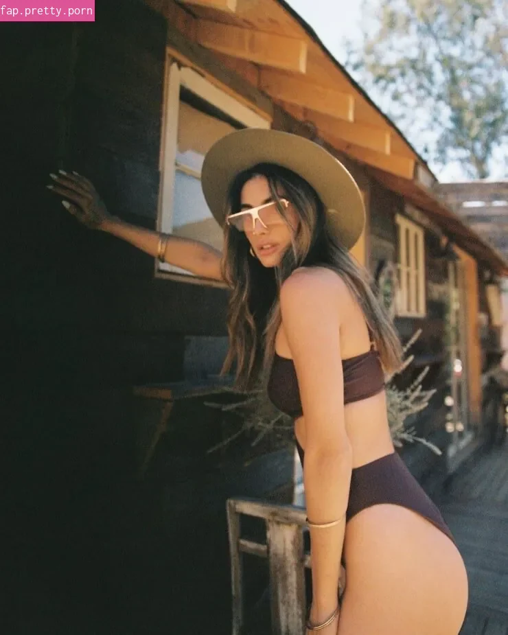 Olga Safari - Photo #14