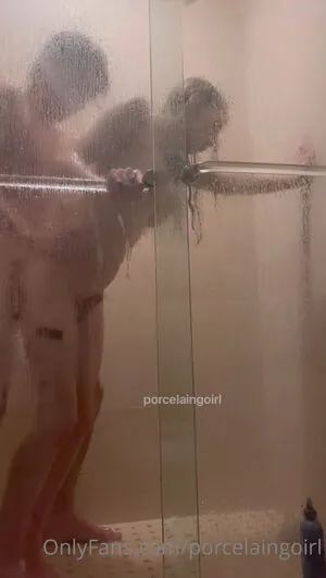 porcelaingoirl