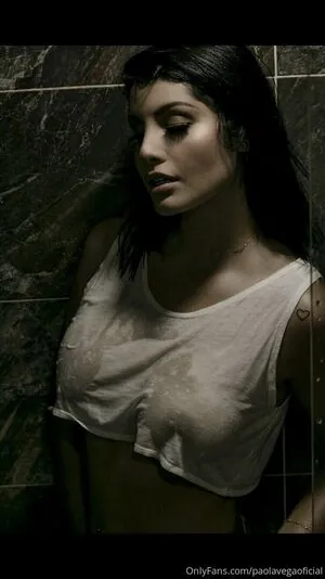 paolavegaoficial