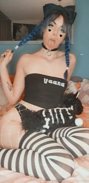 pastelwhxre