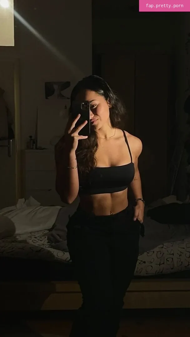 Paula Ahmadi - Photo #07