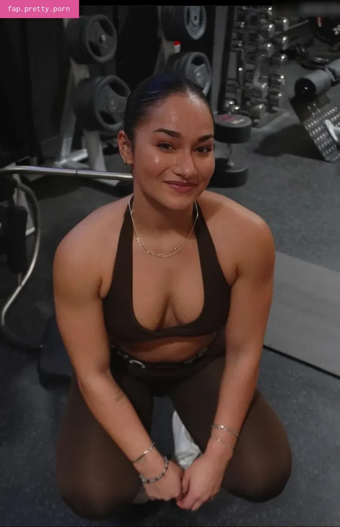 Paula Ahmadi - Photo #16