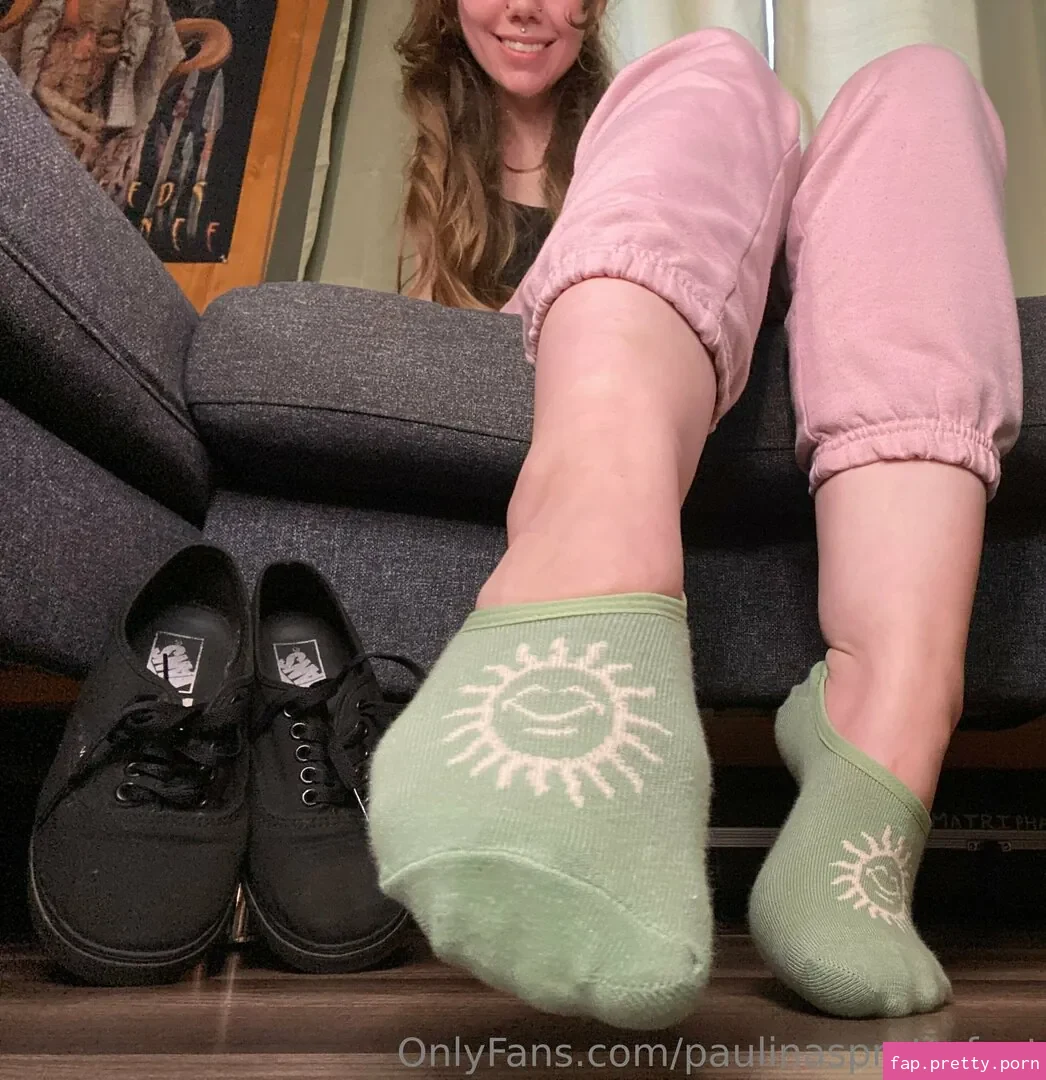 paulinasprettyfeet - Photo #26