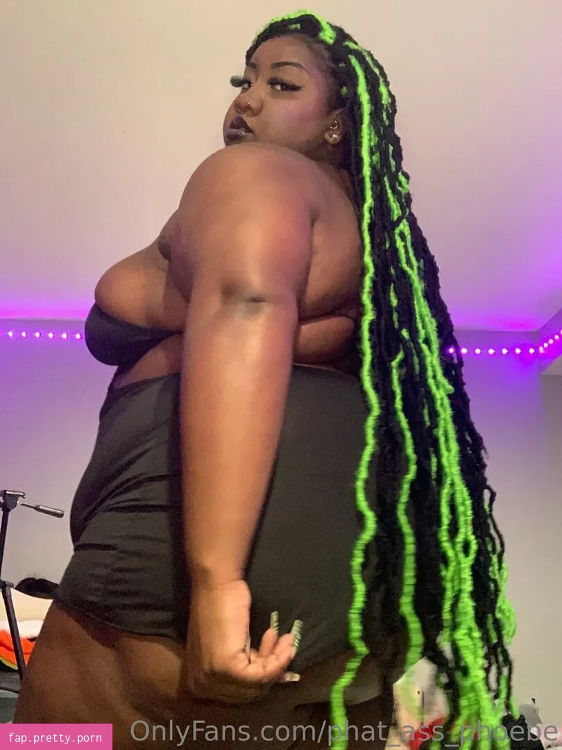 phat_ass_phoebe - Photo #32