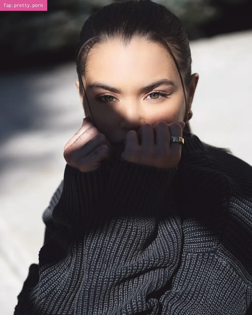 Paris Berelc - Photo #83