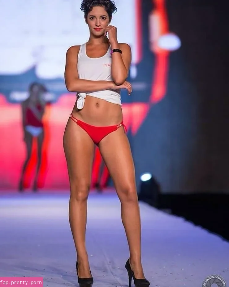 Paula Bolatti - Photo #02