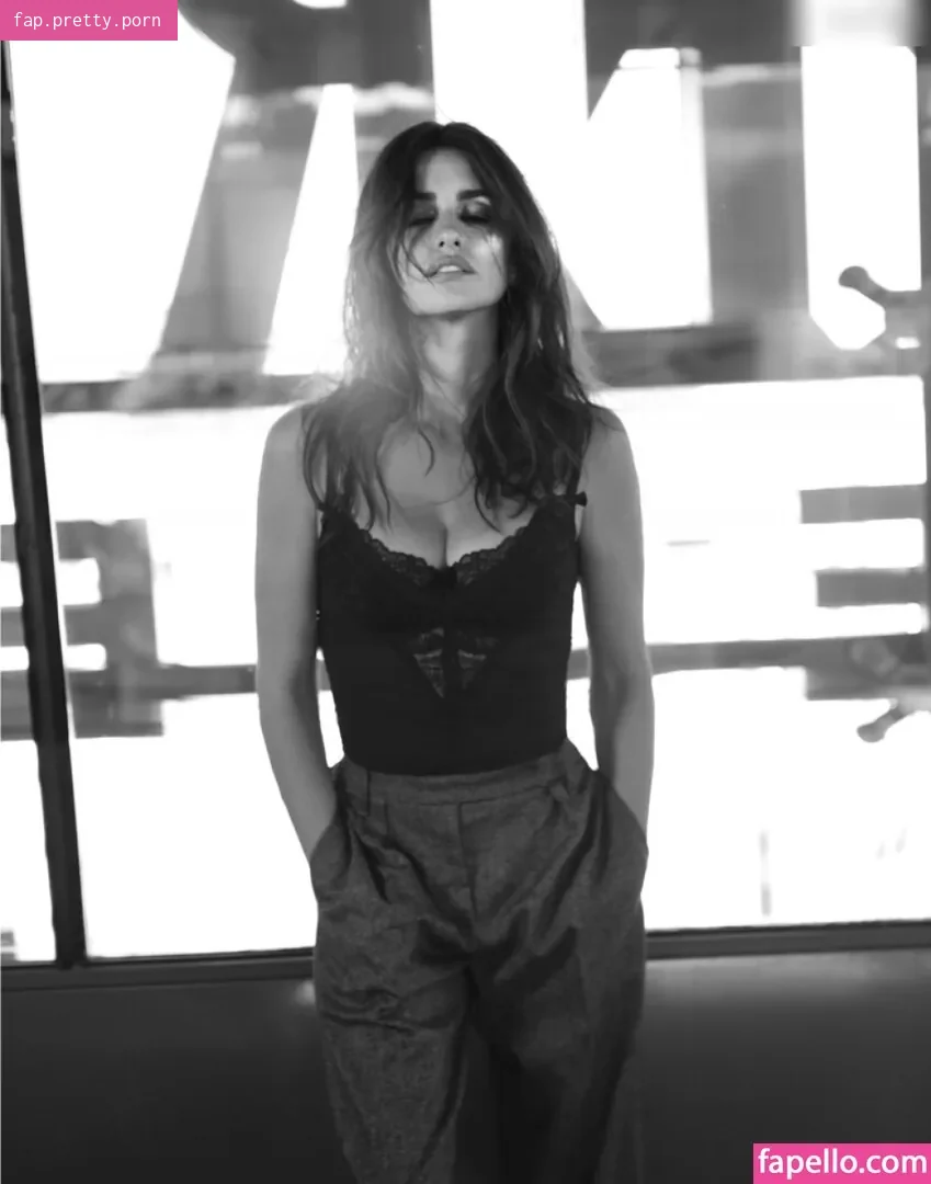 Penélope Cruz - Photo #17
