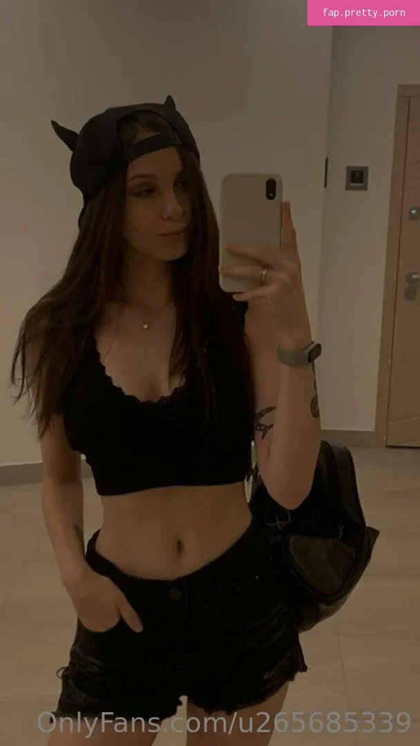 pina_colada_official - Photo #02