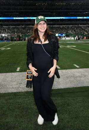 Pregnant Celebs
