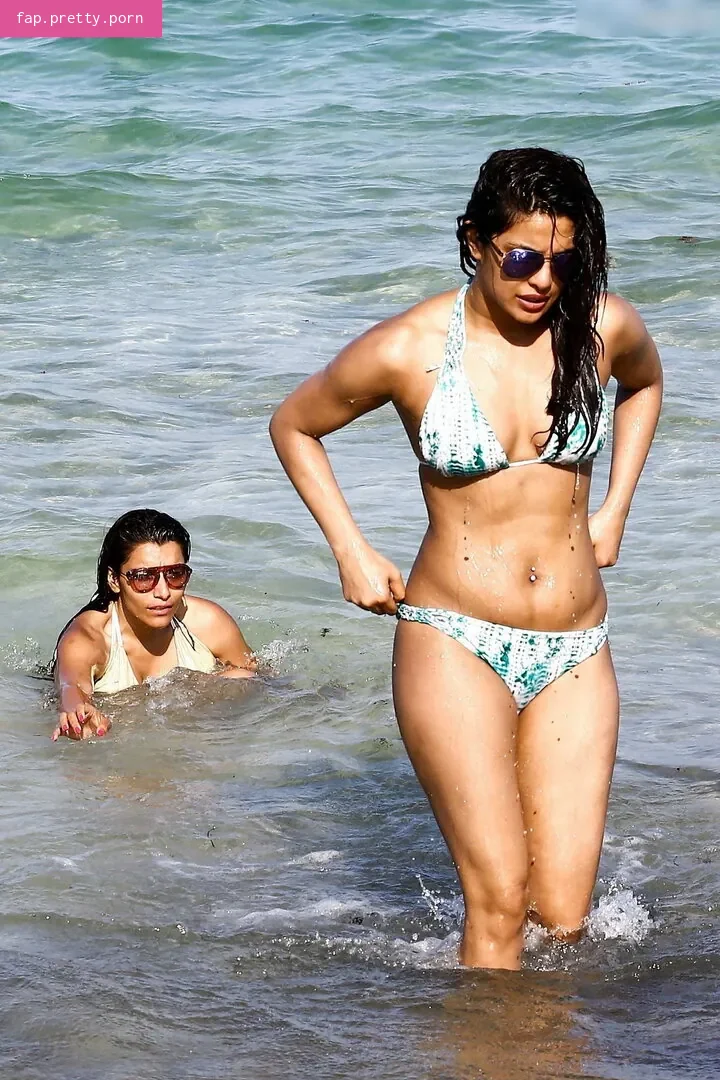 Priyanka Chopra - Photo #14