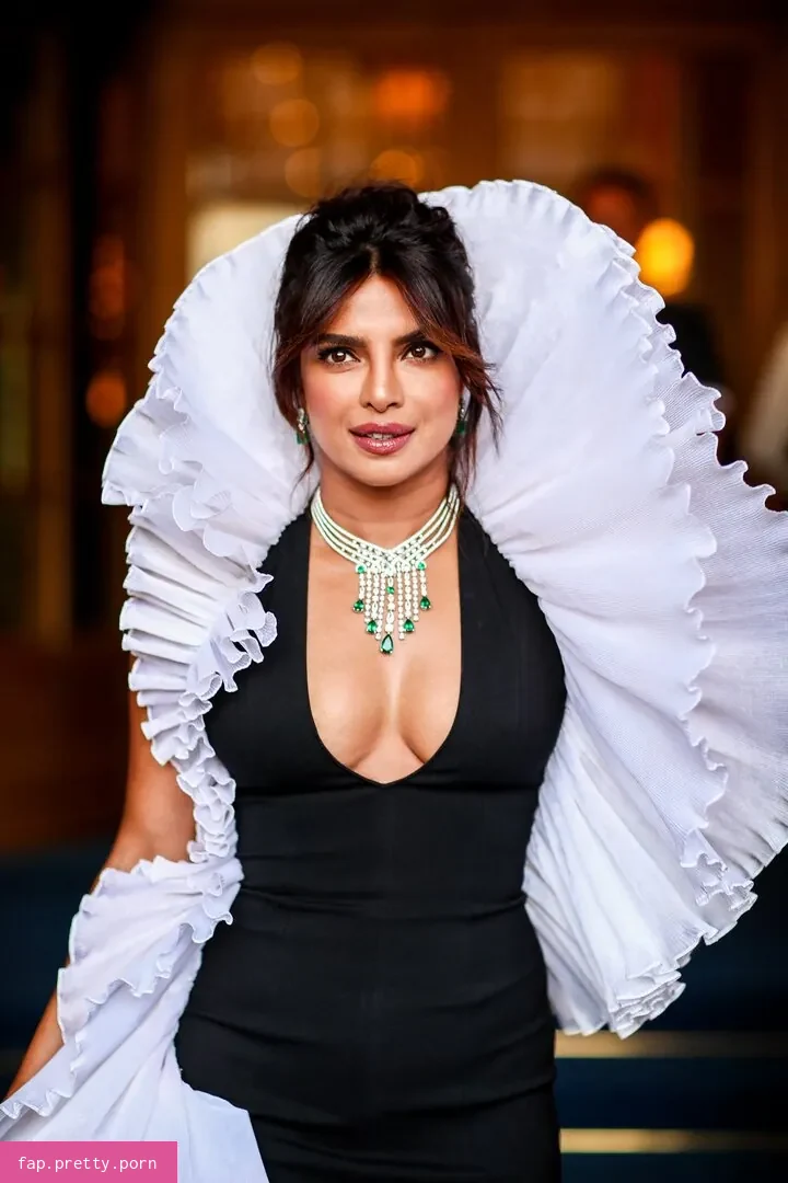 Priyanka Chopra - Photo #76