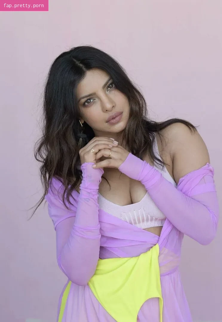 Priyanka Chopra - Photo #11
