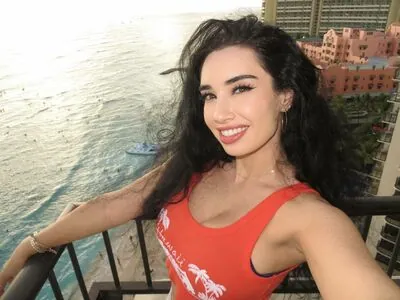 Paris Dylan