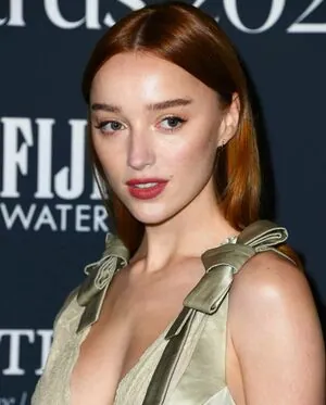 Phoebe Dynevor