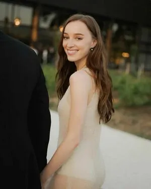 Phoebe Dynevor