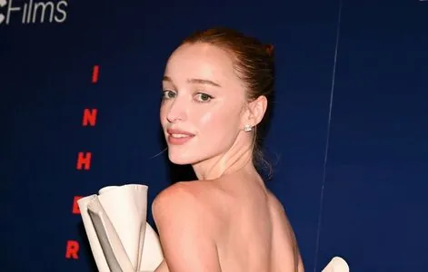 Phoebe Dynevor
