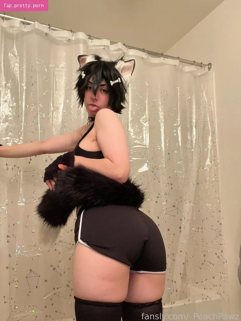 _PeachPawz - Photo #01