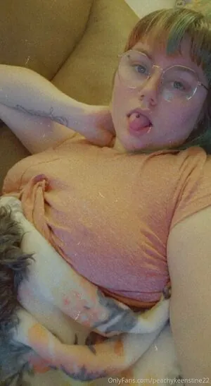 peachykeenstine22