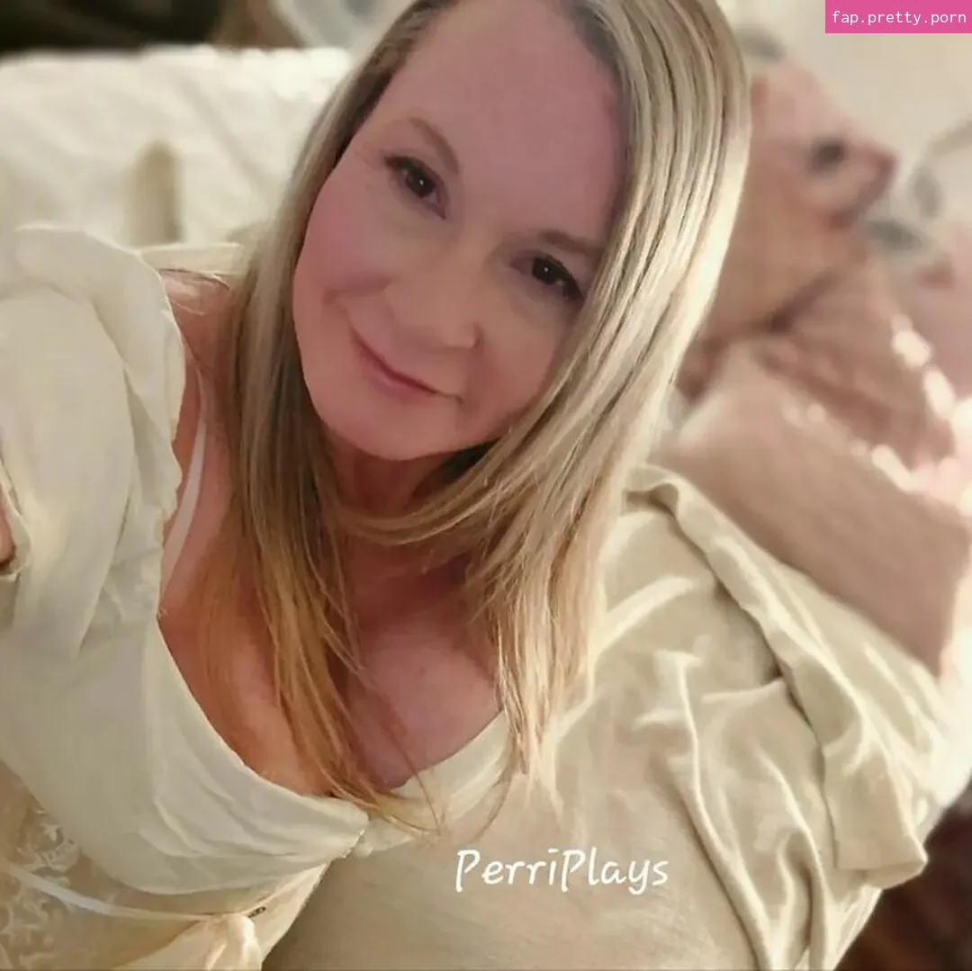 PerriPlays - Photo #12