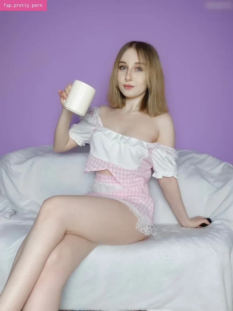 PetiteFeline - Photo #83
