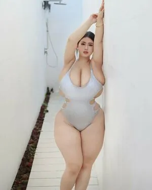 Pisheneva 皮神eva