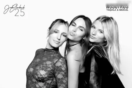 Photobox Flashes