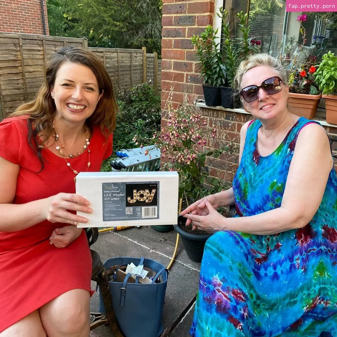 Politicians Female - Photo #75