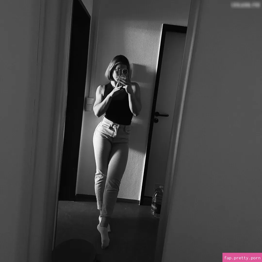 Pauline Grabosch - Photo #02
