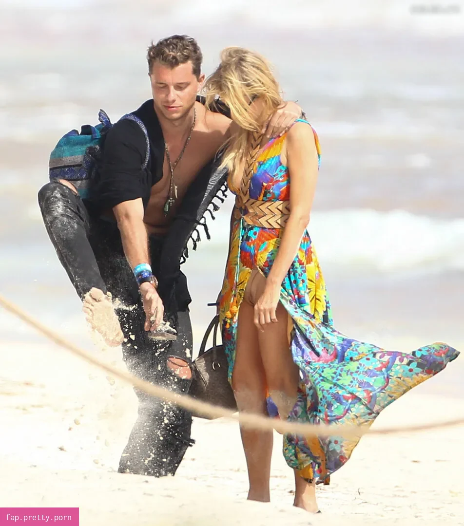 Paris Hilton - Photo #56
